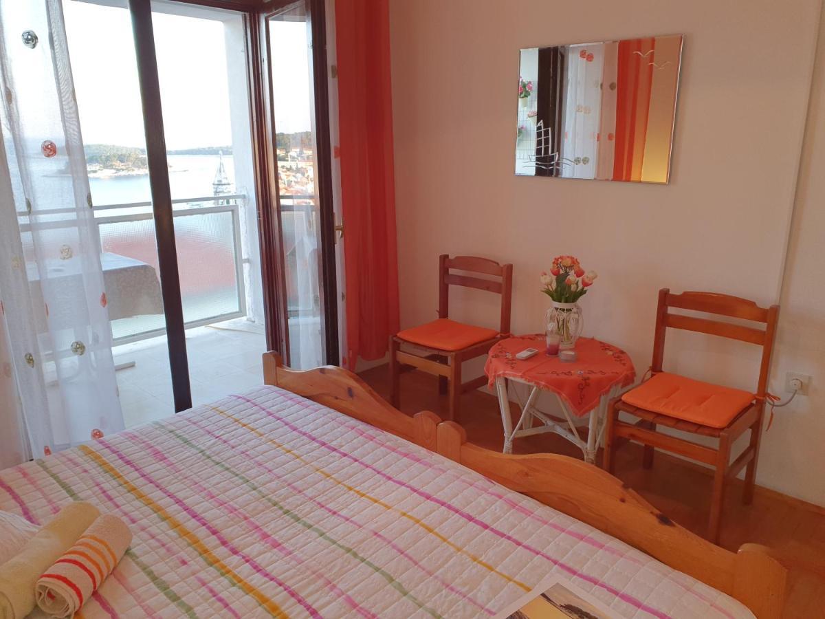 Apartments Luci Hvar Town Luaran gambar