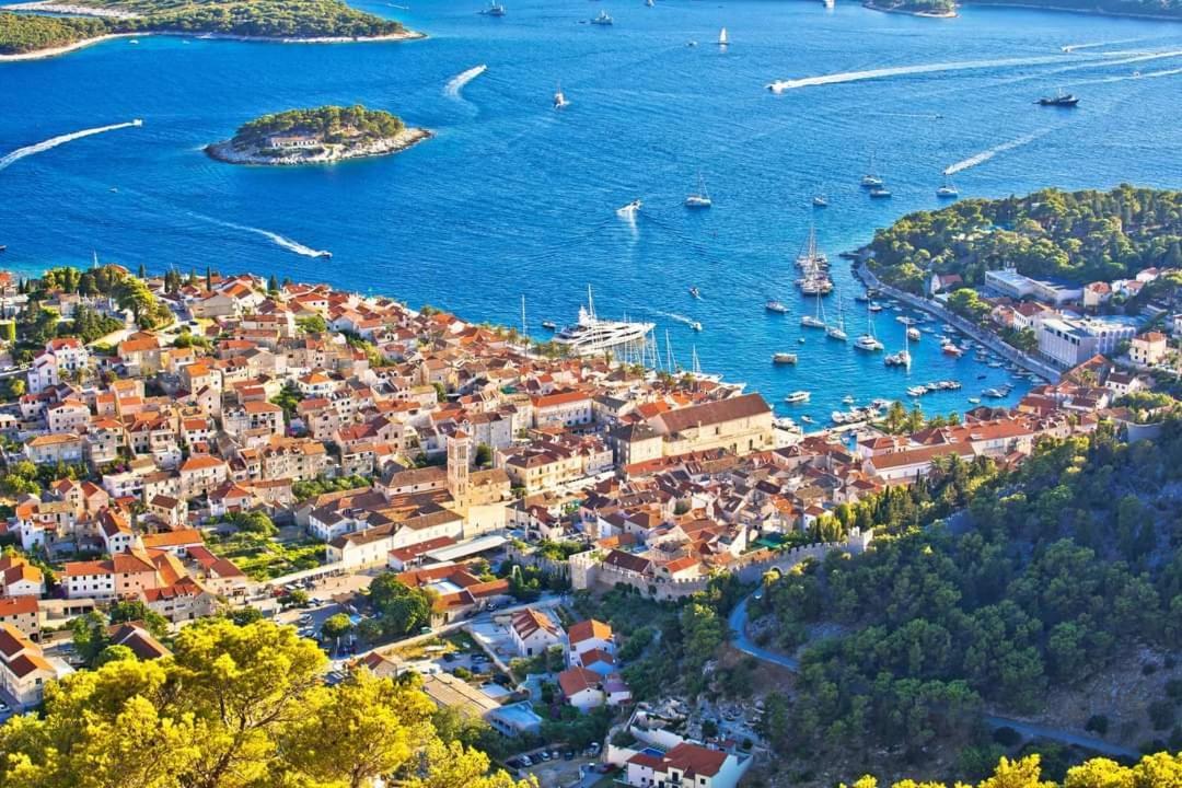 Apartments Luci Hvar Town Bilik gambar
