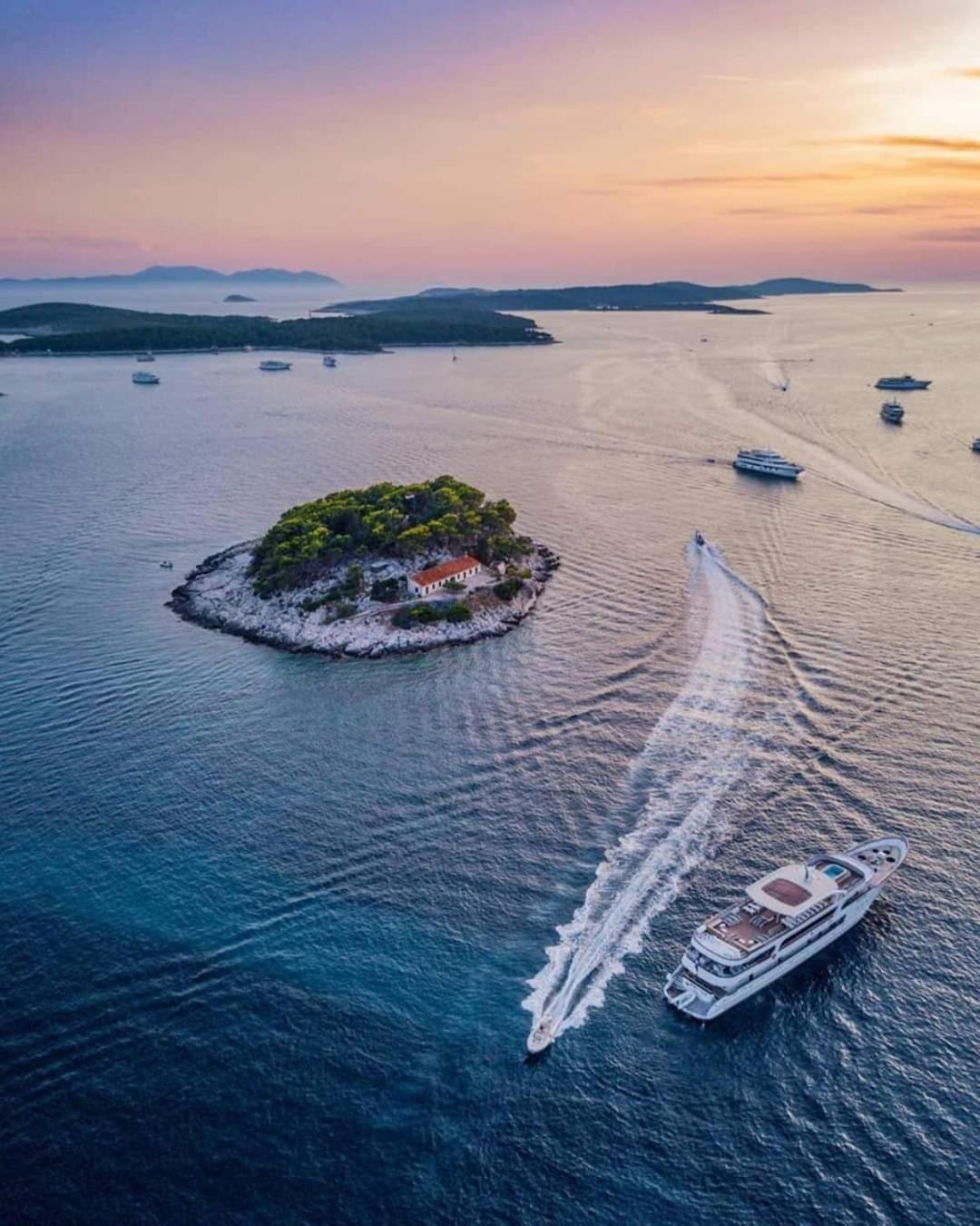 Apartments Luci Hvar Town Bilik gambar