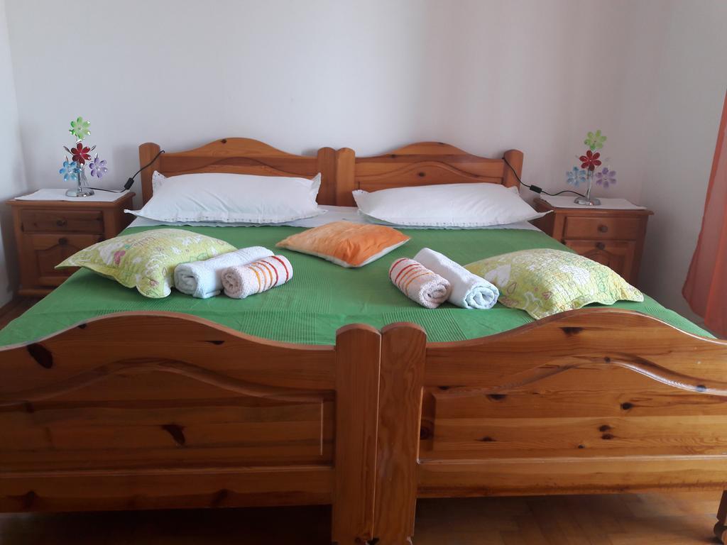 Apartments Luci Hvar Town Luaran gambar
